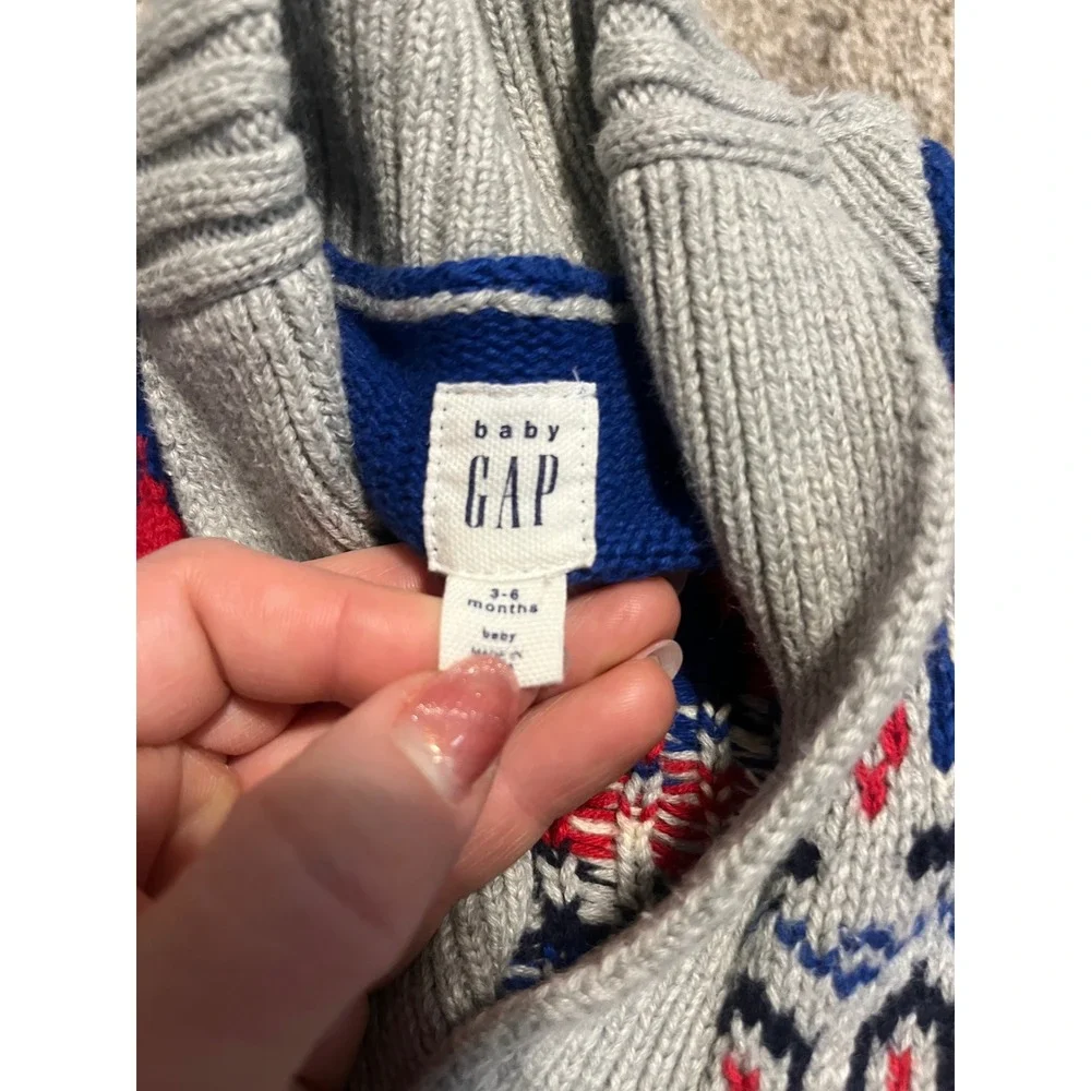 Baby Gap‎ Infant Christmas Gnome Button Up Sweater 3-6M